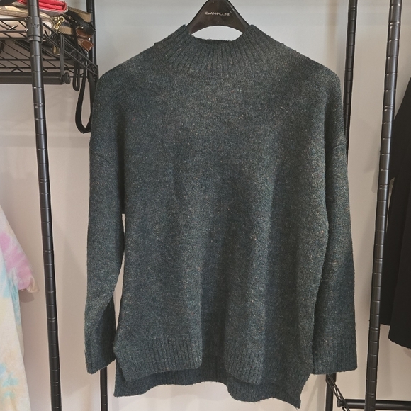 Well Worn Green And Tan Speckled Turtleneck Sweaters, Set Of 2 - Picture 5 of 8